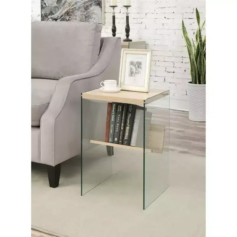 Table d'appoint à trois niveaux avec étagères multiples, design ouvert, cadre élégant et finition stylée pour salon ou chambre à coucher
