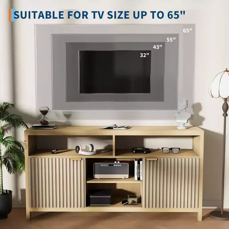 Meuble TV cannelé de 59 po pour téléviseurs jusqu'à 65 po, meuble de divertissement moderne du milieu du siècle avec panneaux ondulés et étagères ouvertes, console multimédia en bois pour chambre à coucher